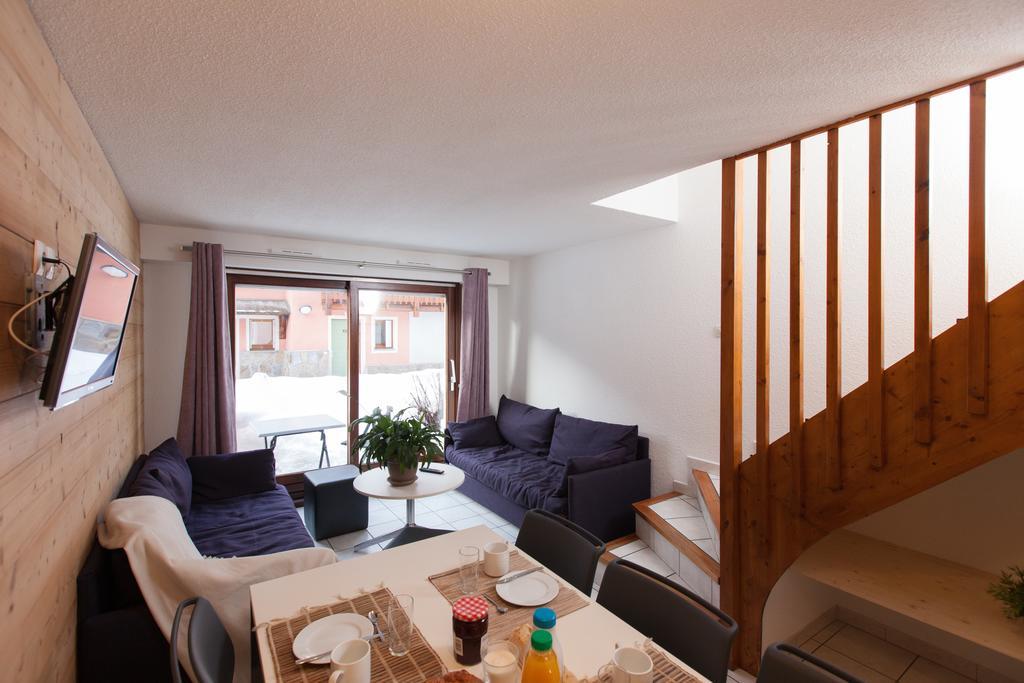 Les Chalets Du Jardin Alpin La Salle-les-Alpes Exteriör bild